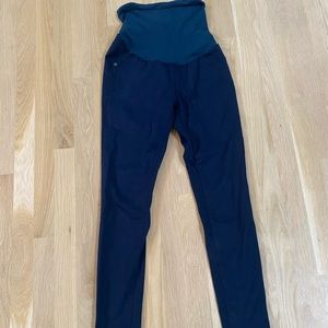 Maternity pants size S